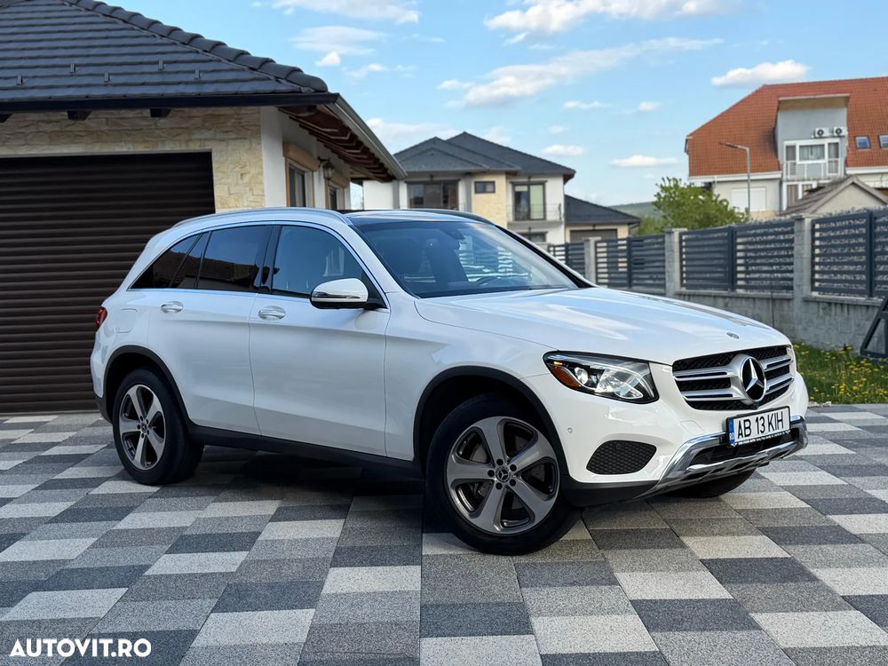Mercedes-Benz GLC 300 4MATIC 9G-TRONIC Exclusive - 2