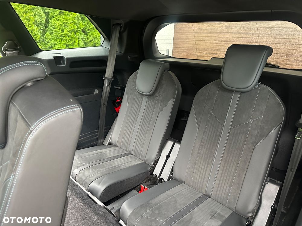 Peugeot 5008 - 8
