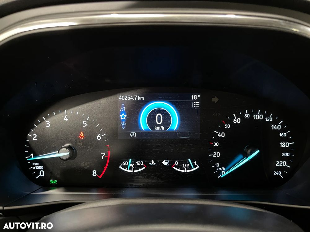 Ford Focus 1.0 EcoBoost Titanium - 27