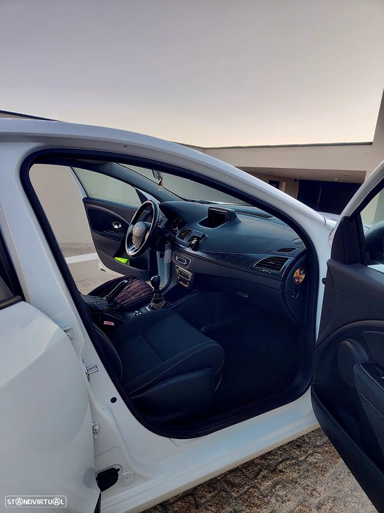 Renault Mégane 1.5 dCi Dynamique - 9