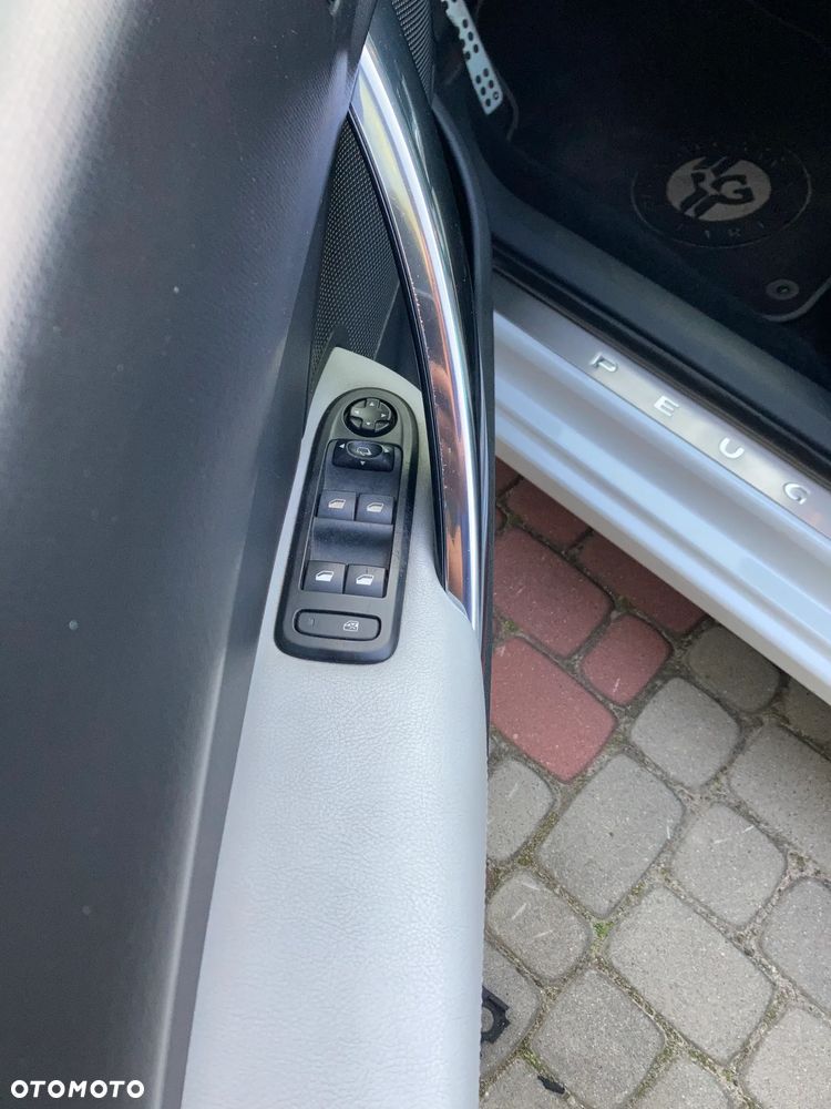 Peugeot 308 CC 2.0 HDi Sport Pack - 4