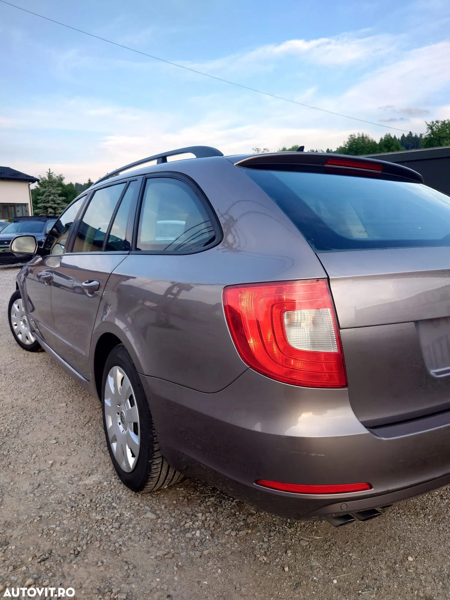 Skoda Superb Combi 1.6 TDI GreenLine - 7