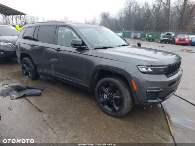 Jeep Grand Cherokee - 1