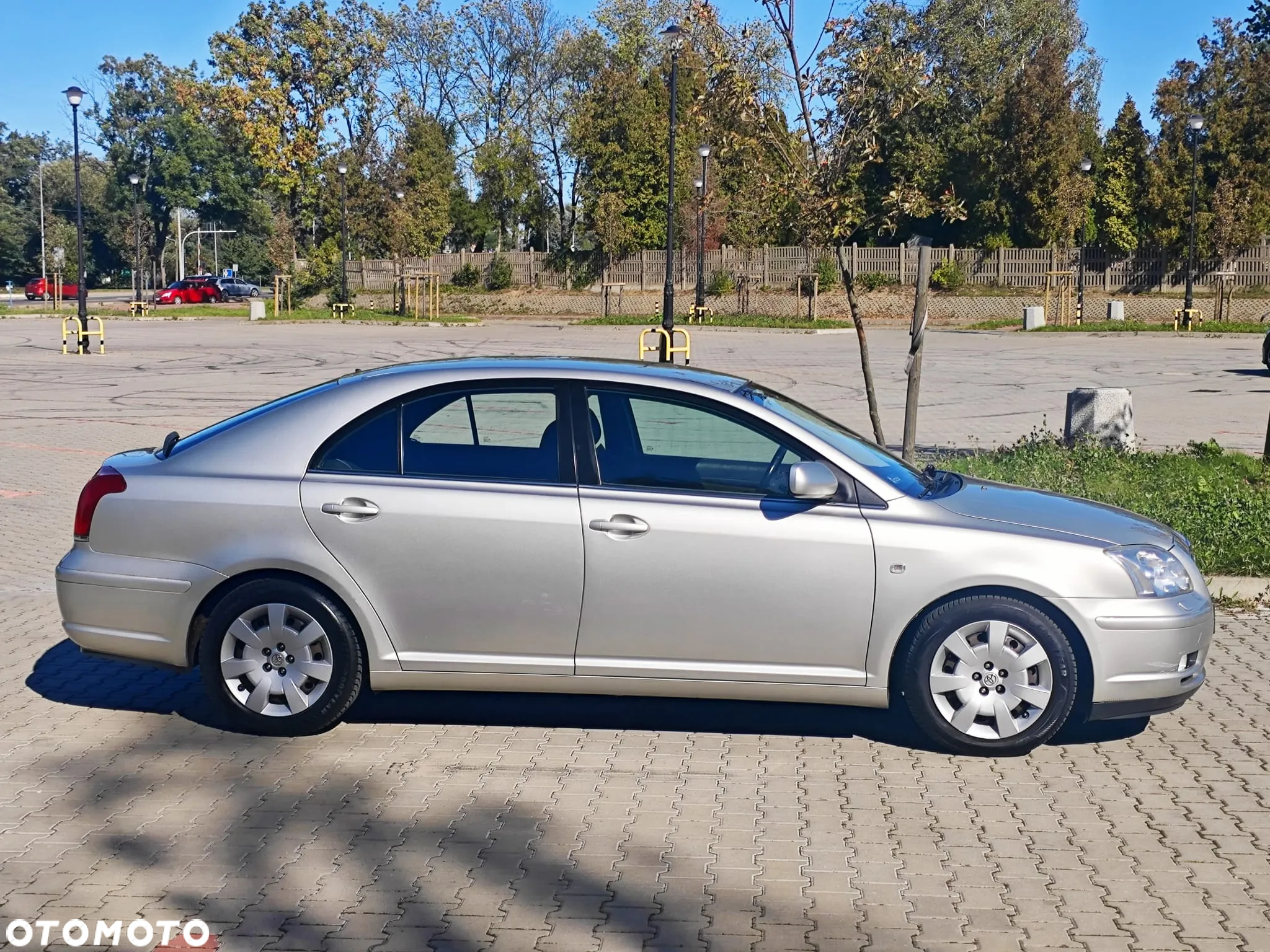 Toyota Avensis 1.8 VVT-i Terra Plus - 8