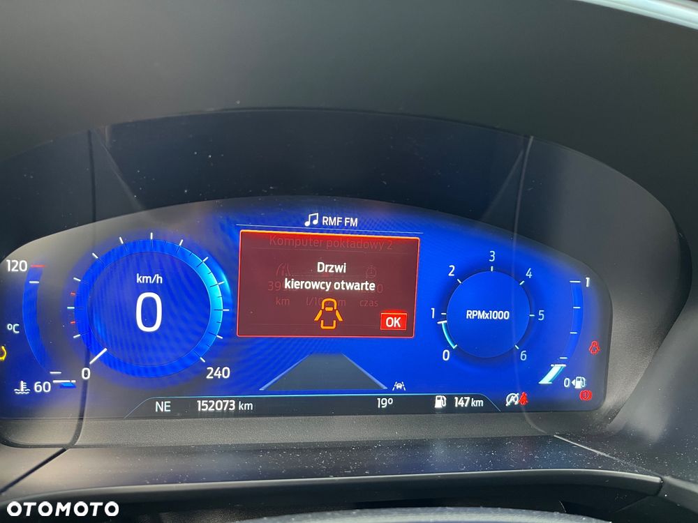 Ford Kuga 1.5 EcoBlue ST-LINE - 12