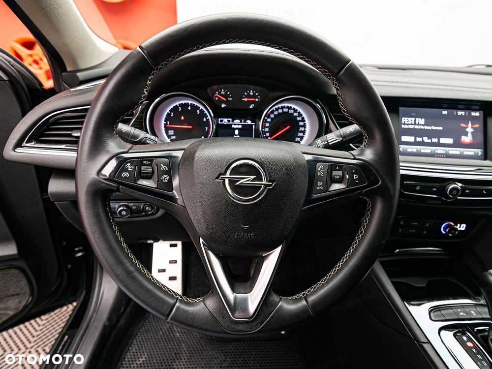 Opel Insignia - 12