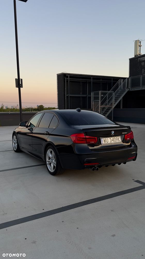 BMW Seria 3 328i - 5