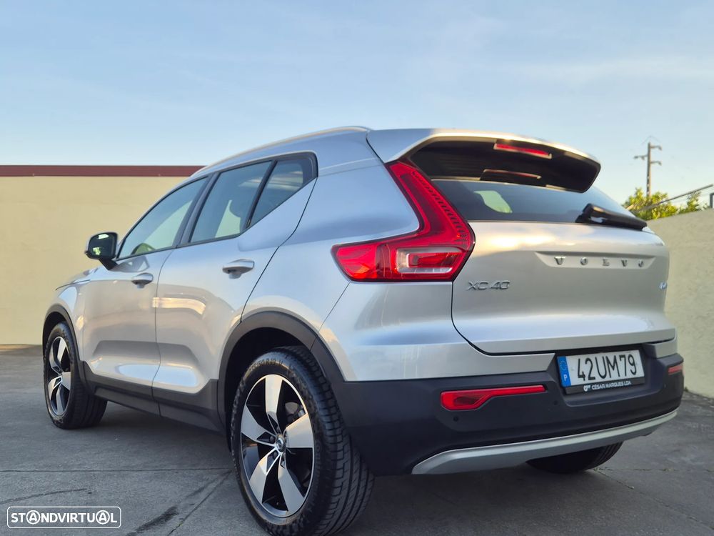Volvo XC 40 2.0 D4 Momentum Plus AWD - 17