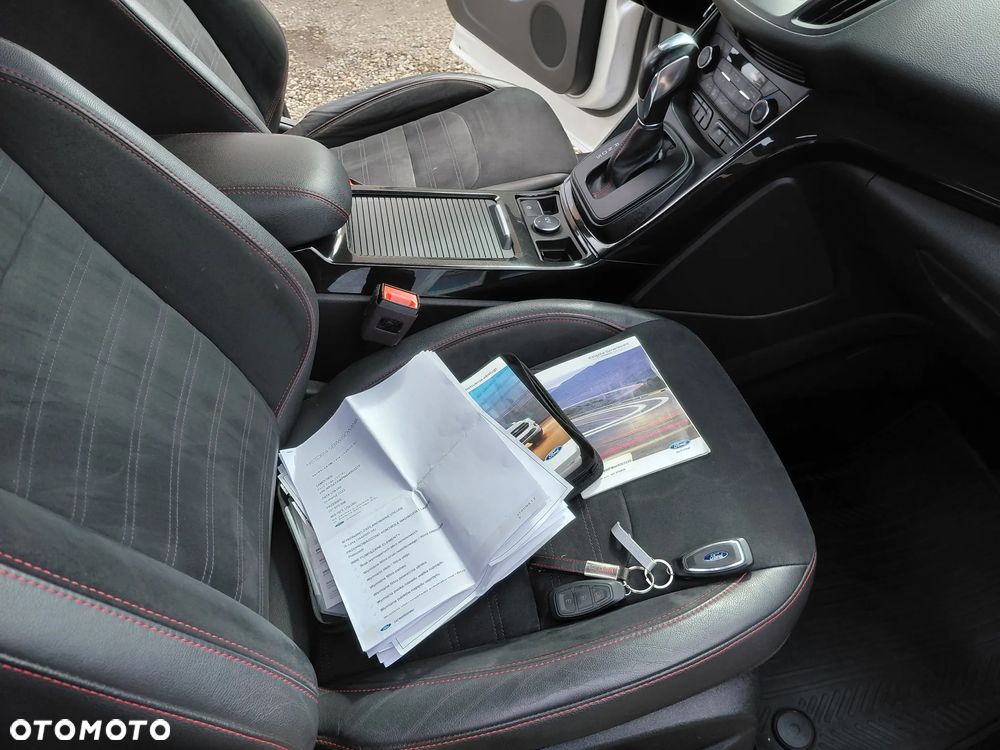 Ford Kuga 2.0 TDCi AWD ST-Line Black - 11