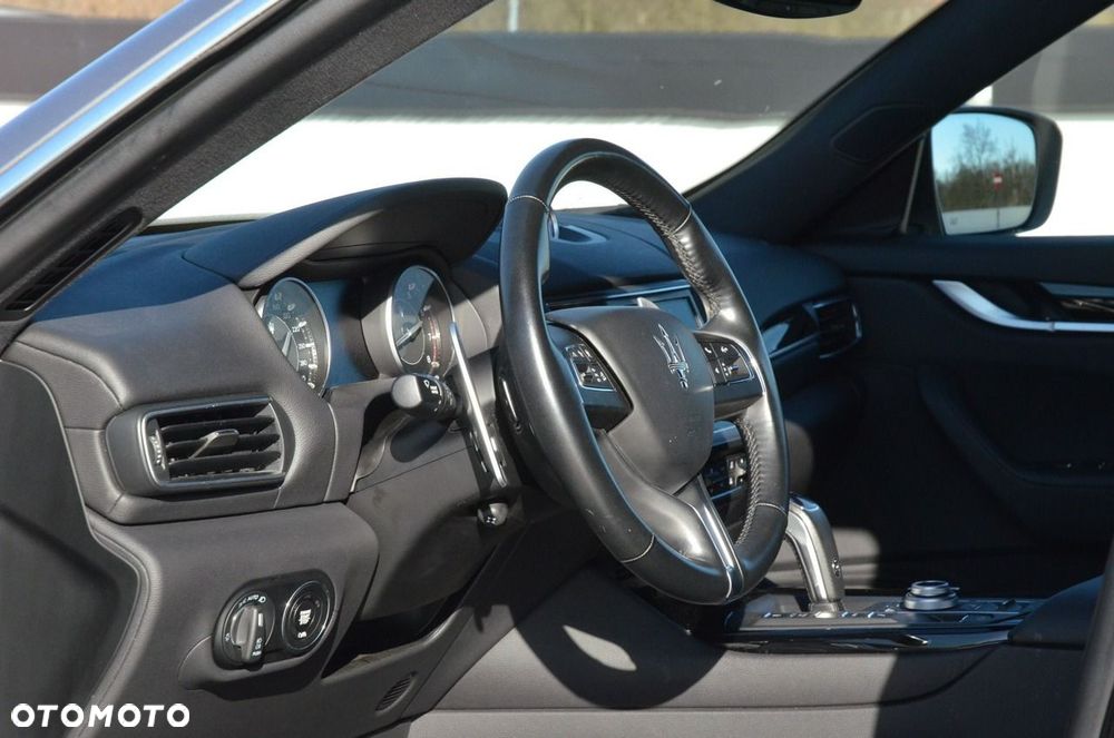 Maserati Levante - 22