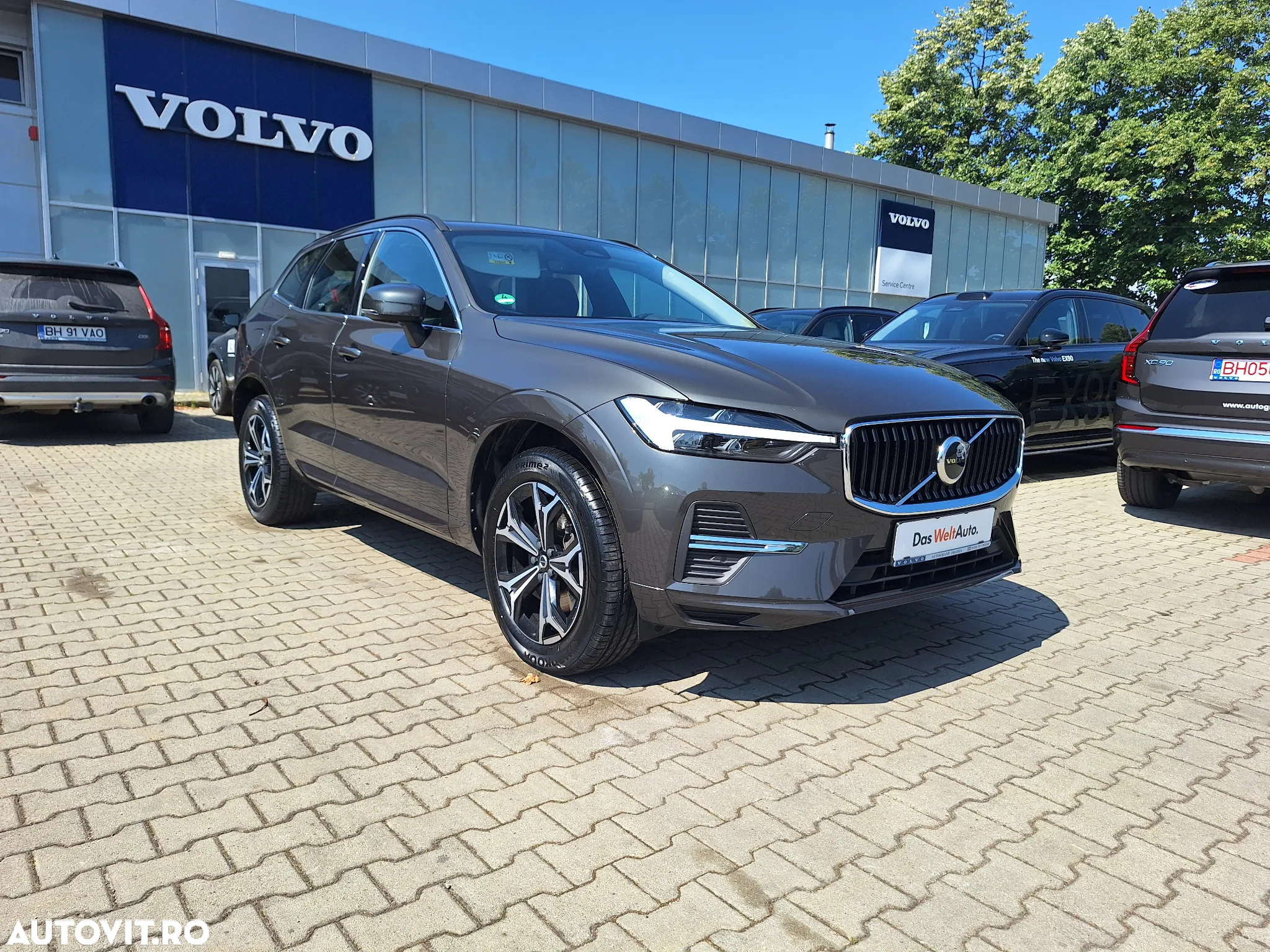Volvo XC 60 B4 MHEV AWD Momentum Pro - 7
