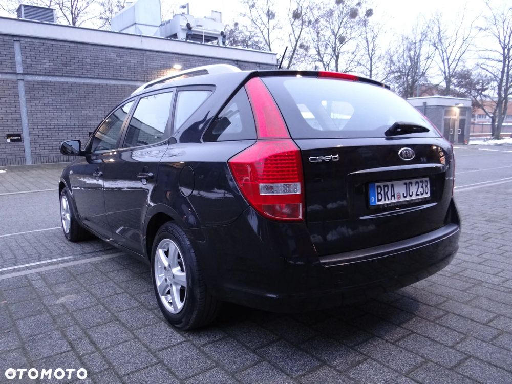 Kia Ceed 1.4 Comfort + - 9