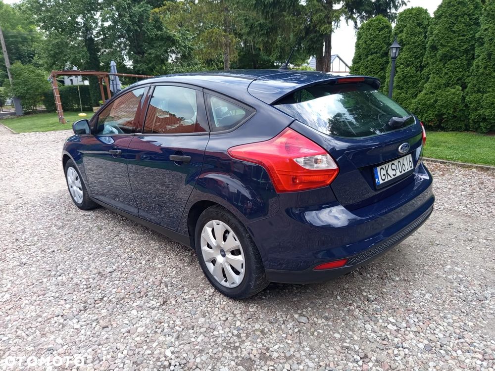 Ford Focus - 24