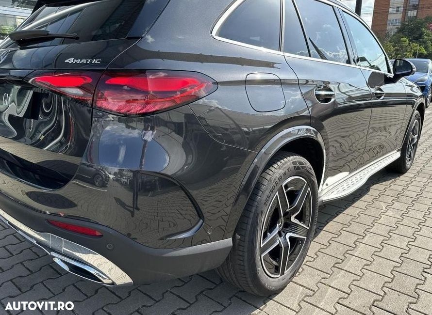 Mercedes-Benz GLC 300 e 4Matic 9G-TRONIC AMG Line Advanced - 6
