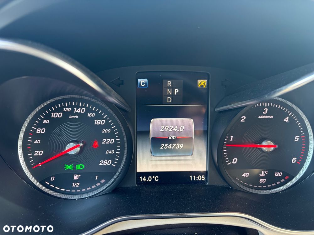 Mercedes-Benz GLC - 18