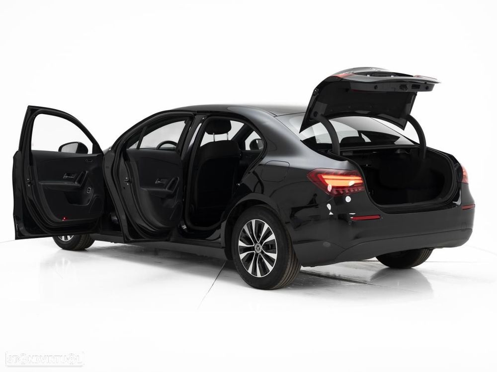 Mercedes-Benz A 200 Limousine d - 6