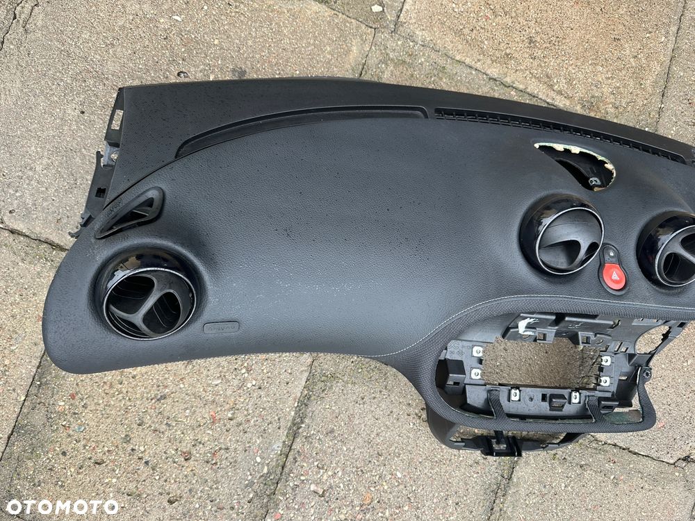 SMART 453  BRABUS skórzana konsola UK air bag poduszki kokpit deska pulpit Anglik nawiew dekor poduszka air bag pasażera - 11