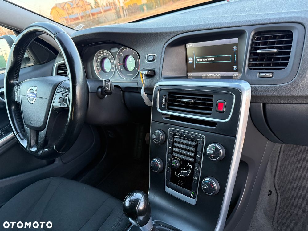 Volvo V60 D3 Summum - 11