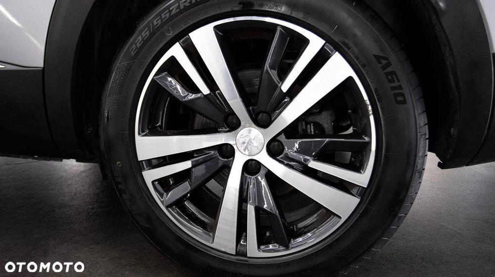 Peugeot 3008 1.2 PureTech Allure S&S - 10