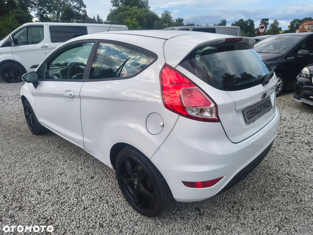 Ford Fiesta 1.25 Celebration - 8