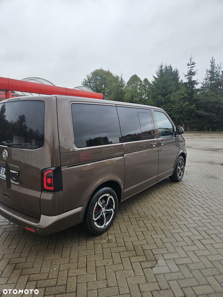 Volkswagen Multivan - 2
