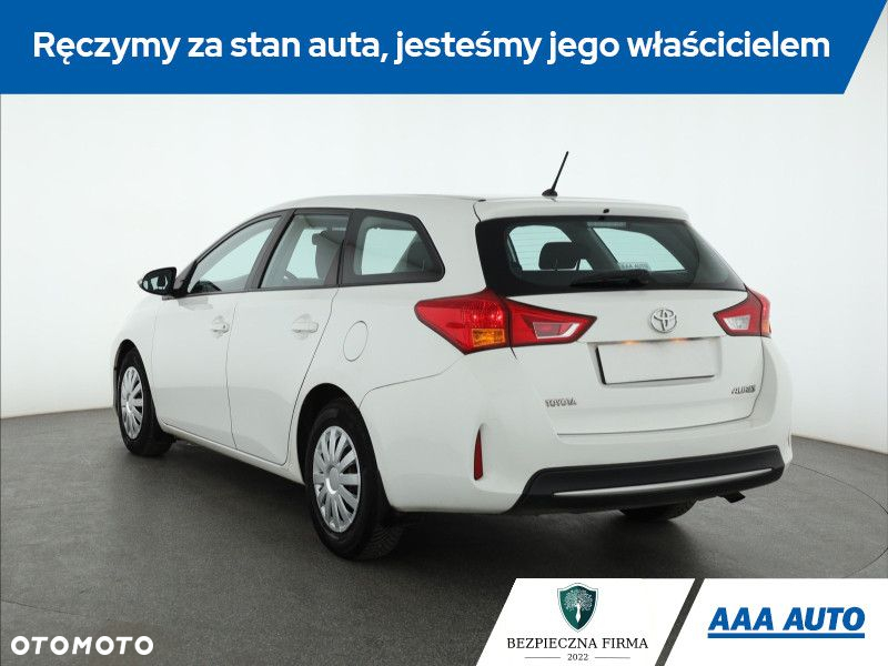 Toyota Auris - 5