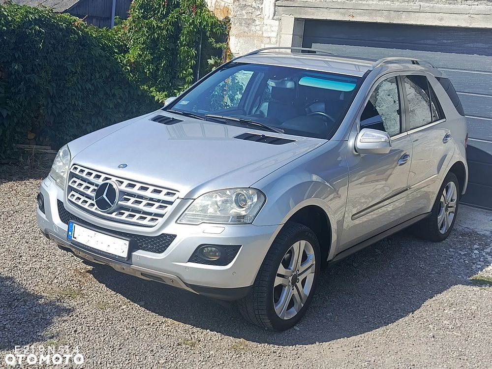 Mercedes-Benz ML 350 CDI 4Matic 7G-TRONIC DPF Grand Edition - 24