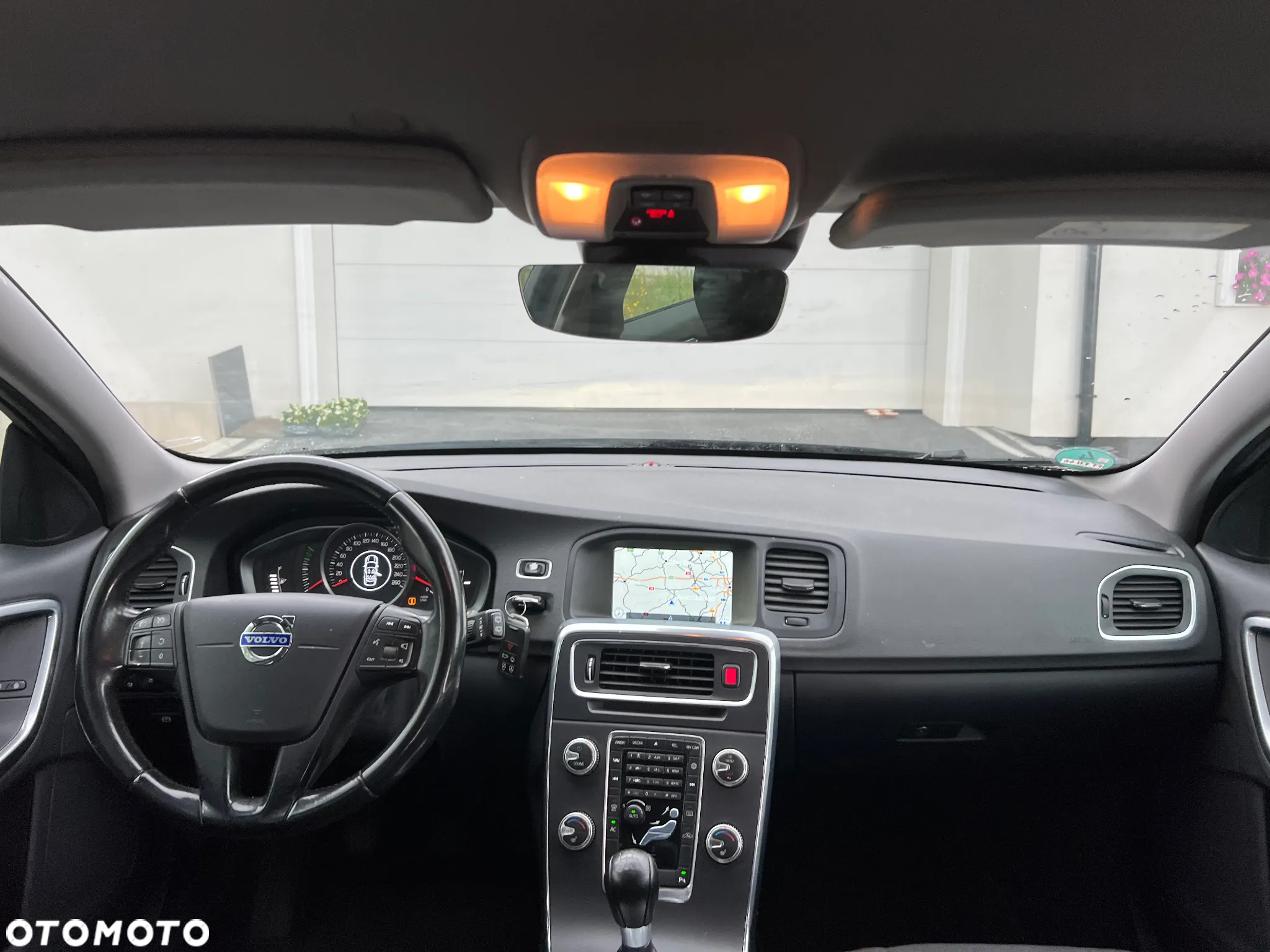 Volvo V60 D4 Edition - 17