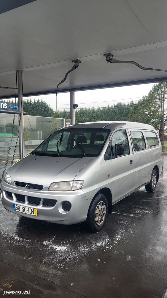 Hyundai H-1 Starex - 2
