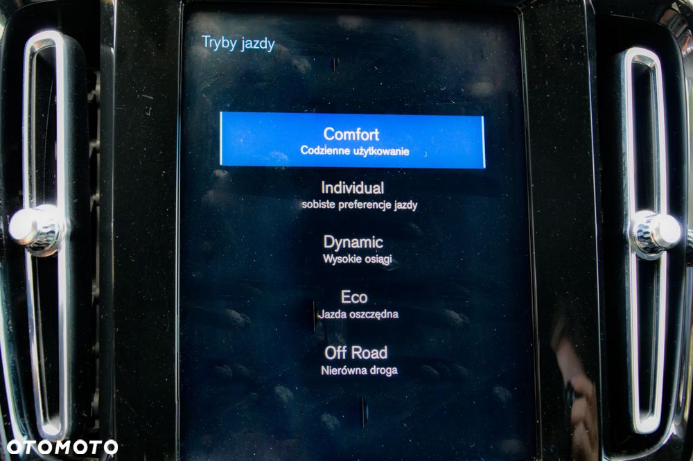 Volvo XC 40 T3 Momentum - 30