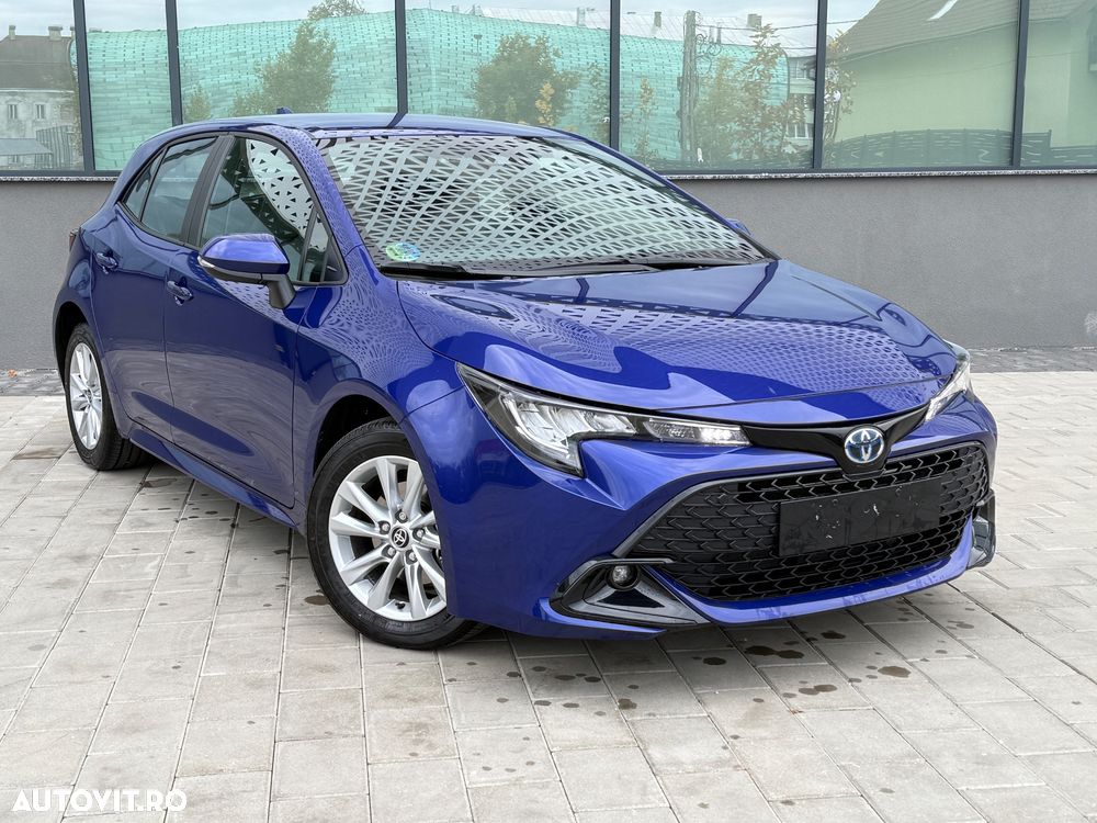 Toyota Corolla 1.8 Hybrid Business Edition - 12