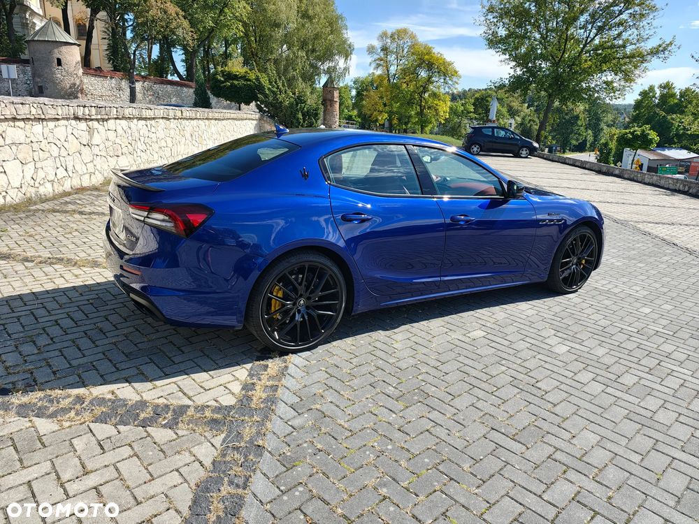 Maserati Ghibli Modena S Q4 - 10