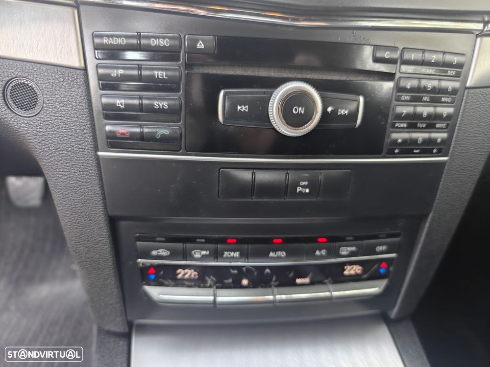Mercedes-Benz E 220 CDi Avantgarde BlueEfficiency - 34