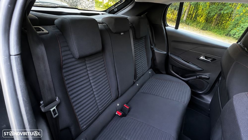 Peugeot e-208 - 13