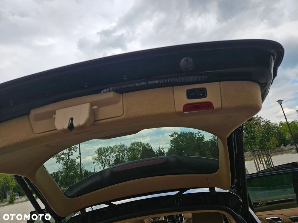 Porsche Cayenne - 15