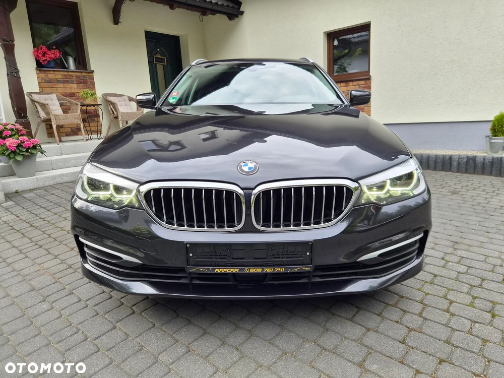 BMW Seria 5 530i Luxury Line - 32