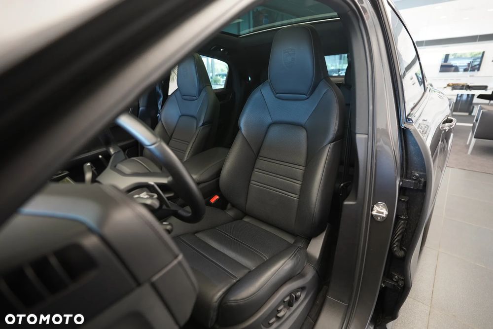 Porsche Cayenne - 9