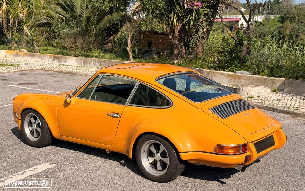 Porsche 911 Série F - 5