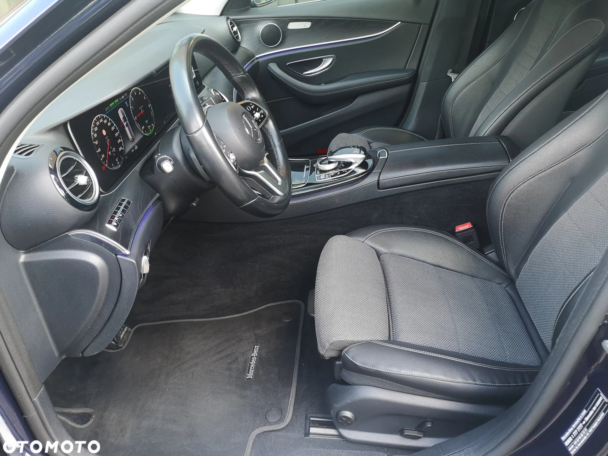 Mercedes-Benz Klasa E 300 de 9G-TRONIC - 19