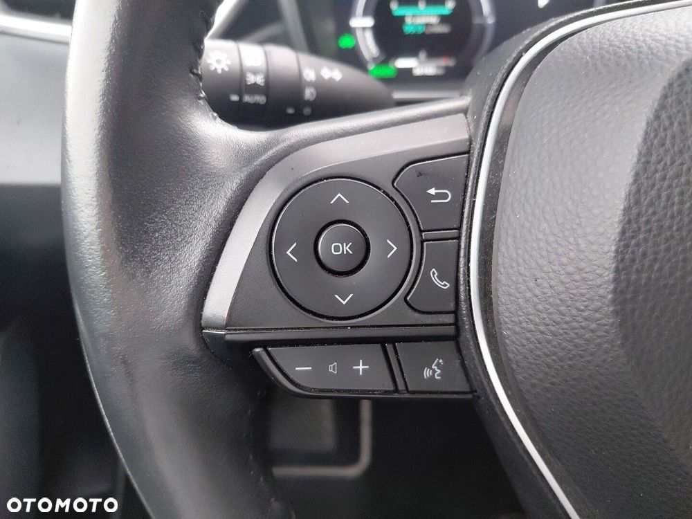 Toyota Corolla 1.8 Hybrid Comfort - 22