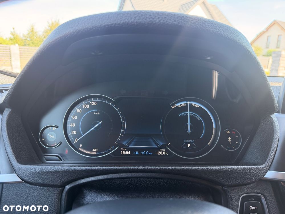 BMW Seria 3 320i GPF Sport Line - 12