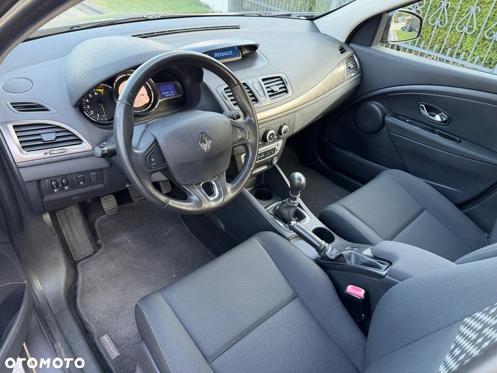 Renault Megane 1.6 16V 110 LIMITED - 19