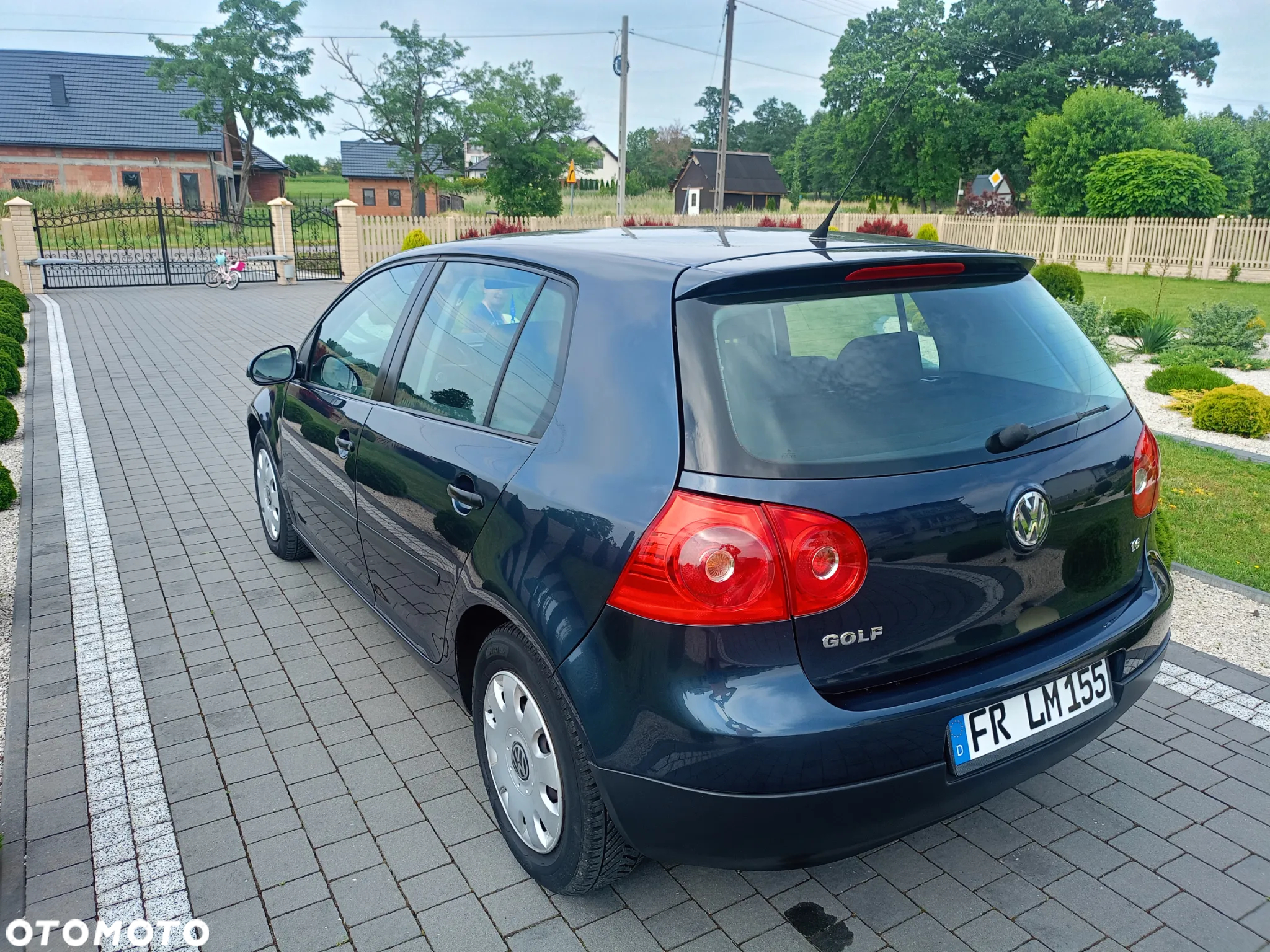Volkswagen Golf - 10