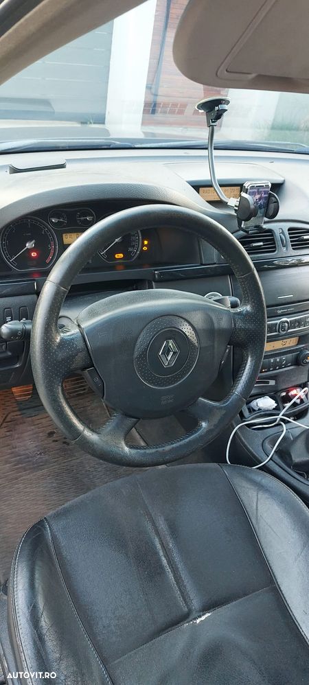 Renault Laguna 2.0dCi Privilege - 6