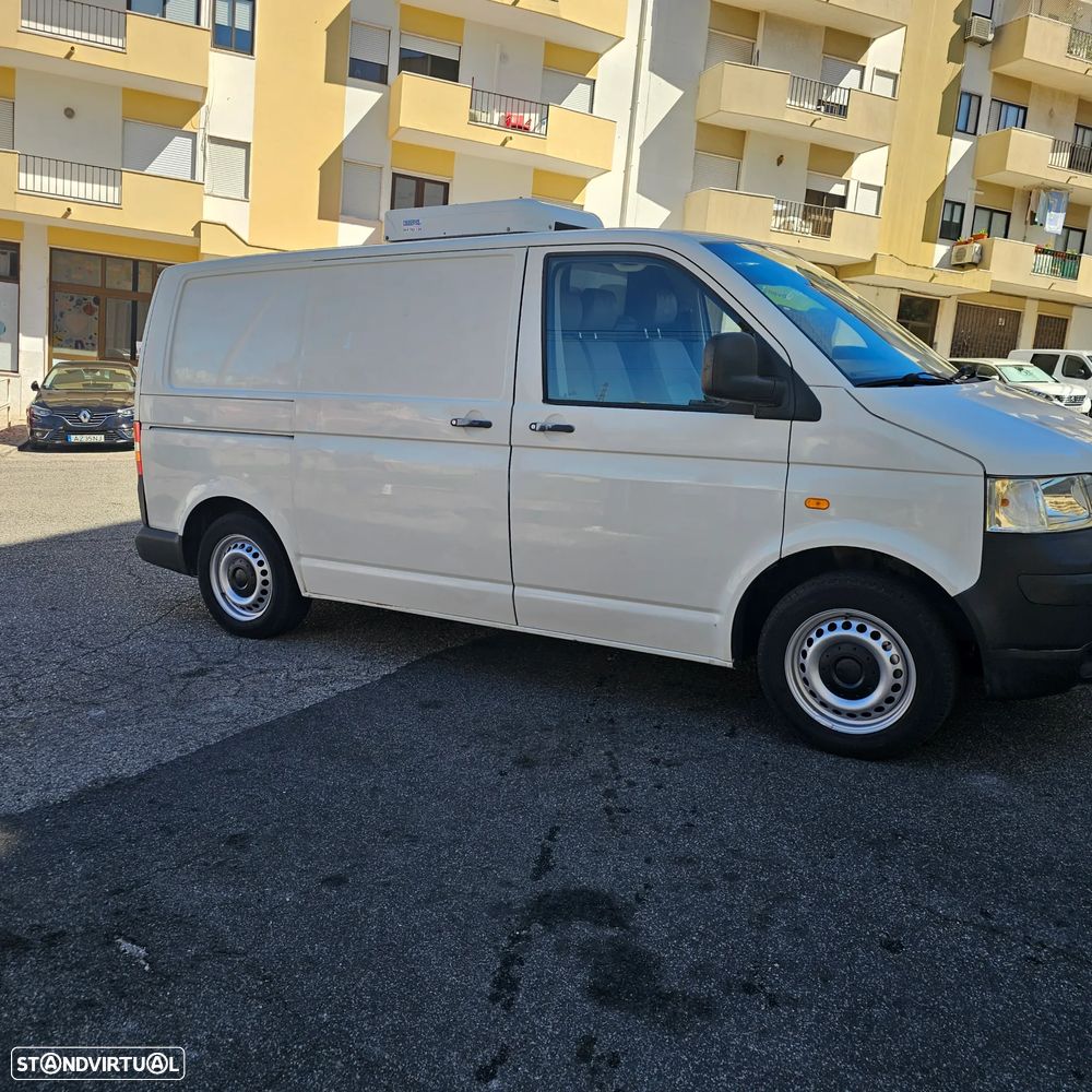 VW Transporter frio garagem - 32