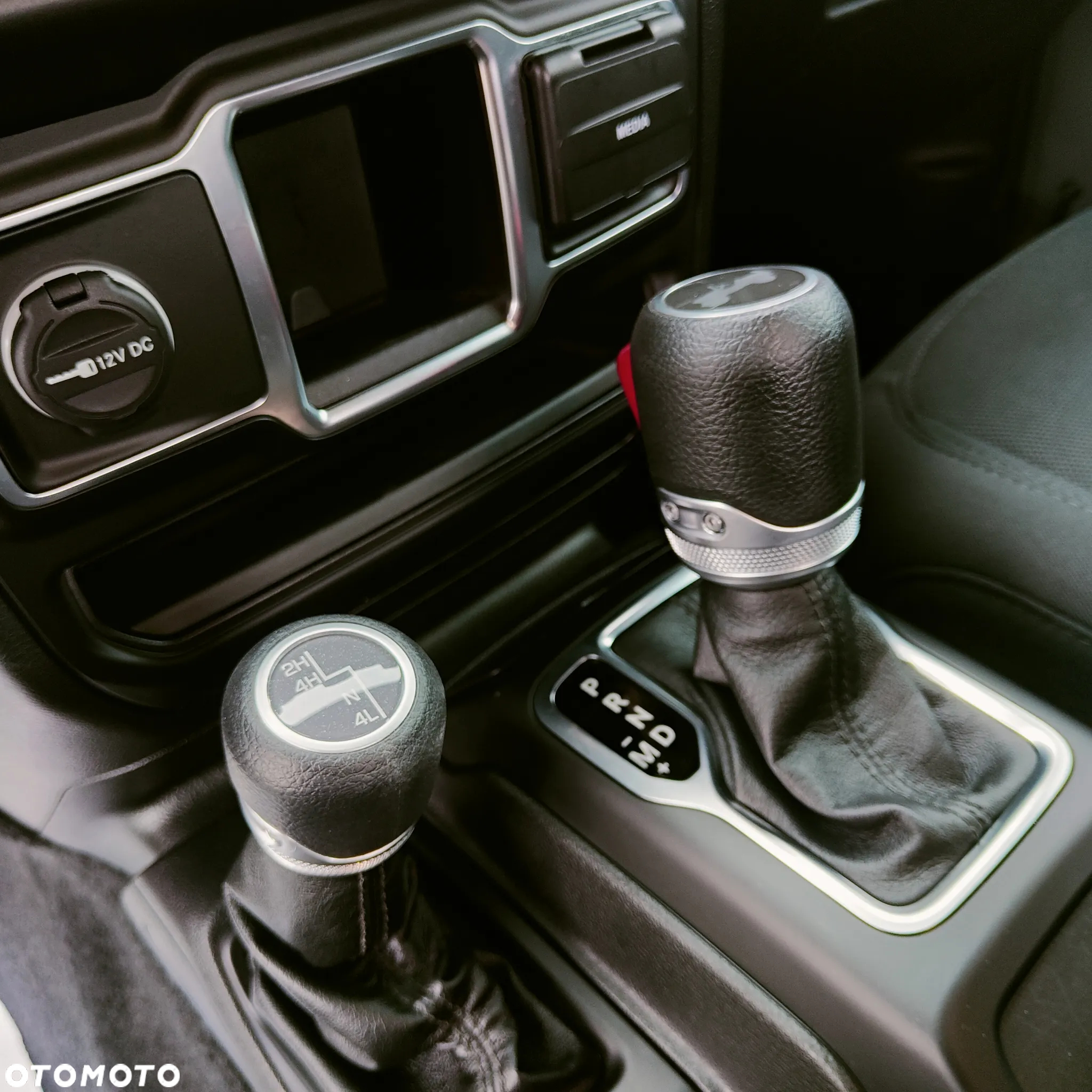 Jeep Wrangler GME 2.0 Turbo Sport - 18