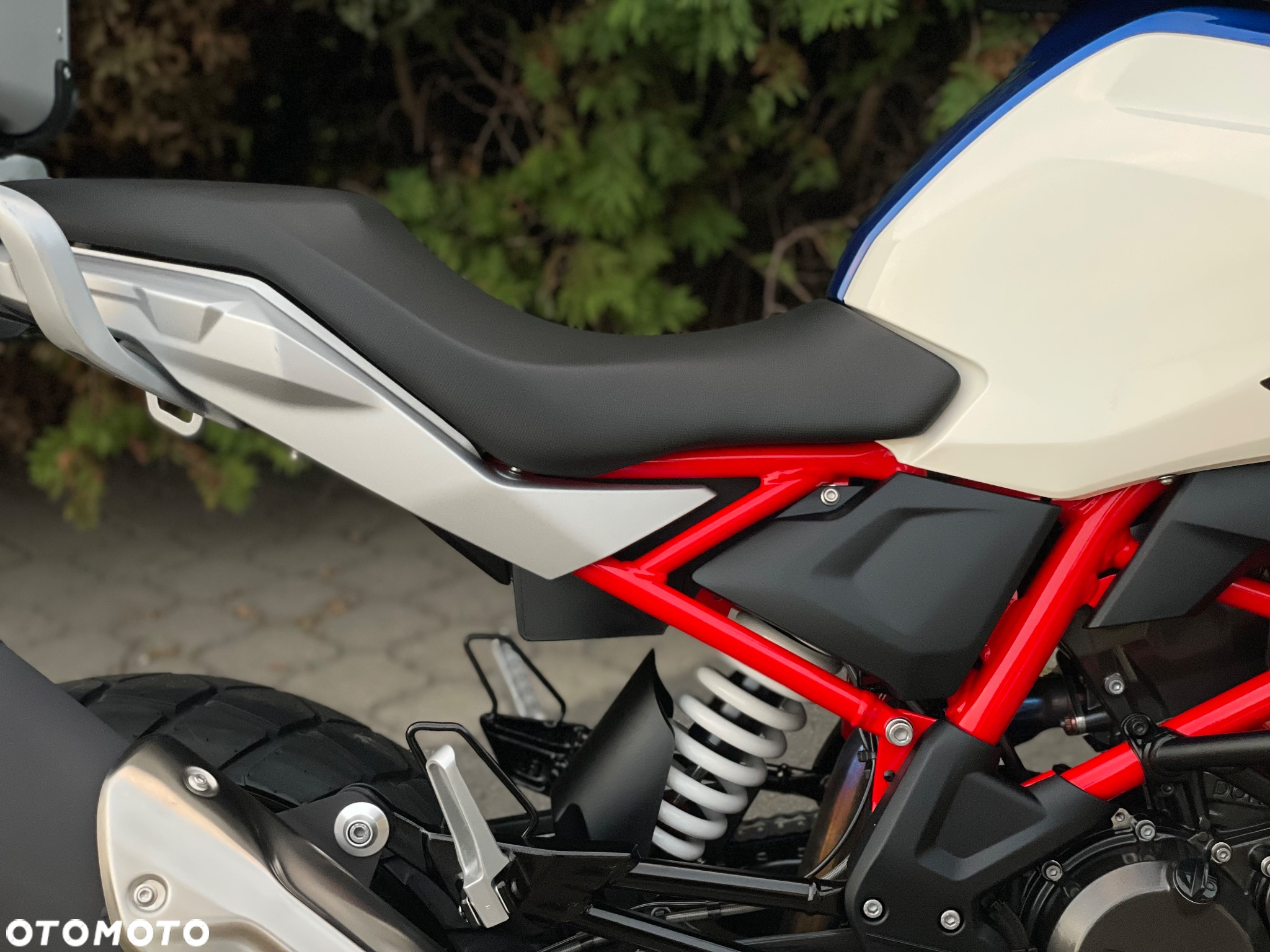 BMW G - 23