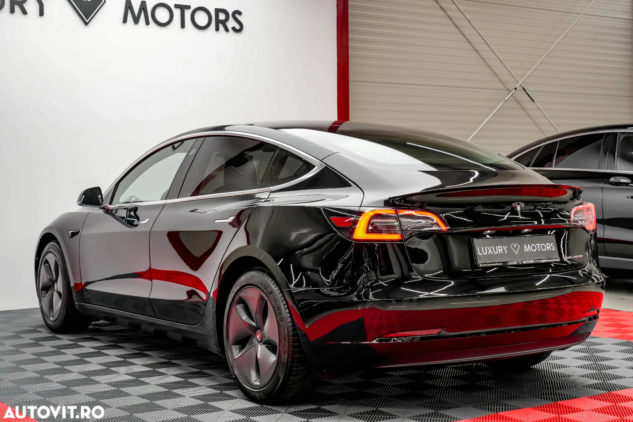 Tesla Model 3 Langstreckenbatterie Allradantrieb Dual Motor - 11