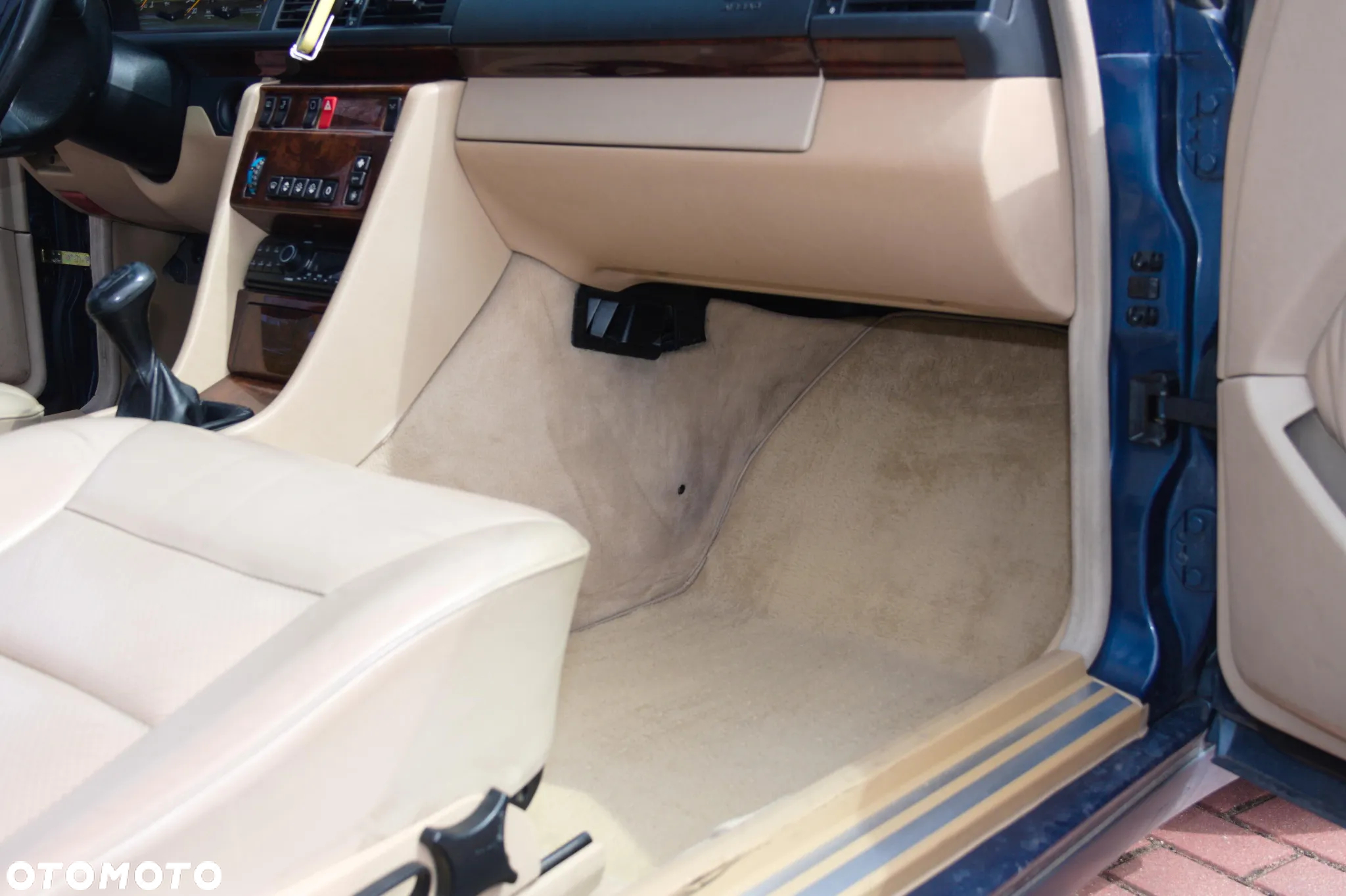 Mercedes-Benz Klasa E 200 - 9