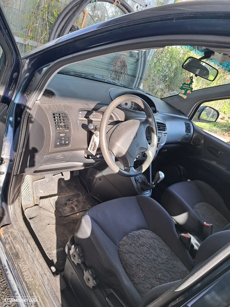 Hyundai Matrix 1.5 CRDi GLS - 7